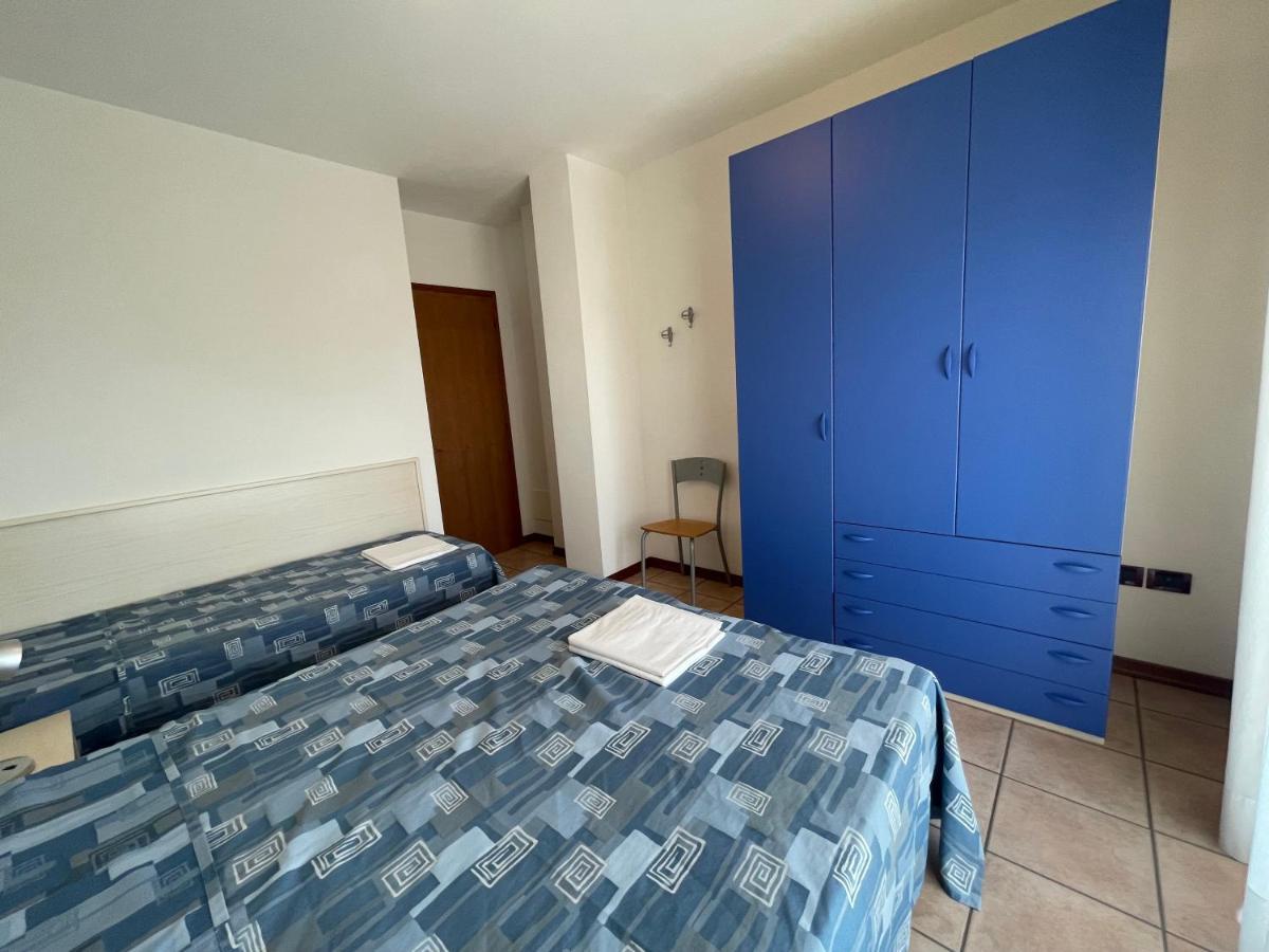 Villaggio Ai Ginepri - Agenzia Cocal Каорле Екстер'єр фото