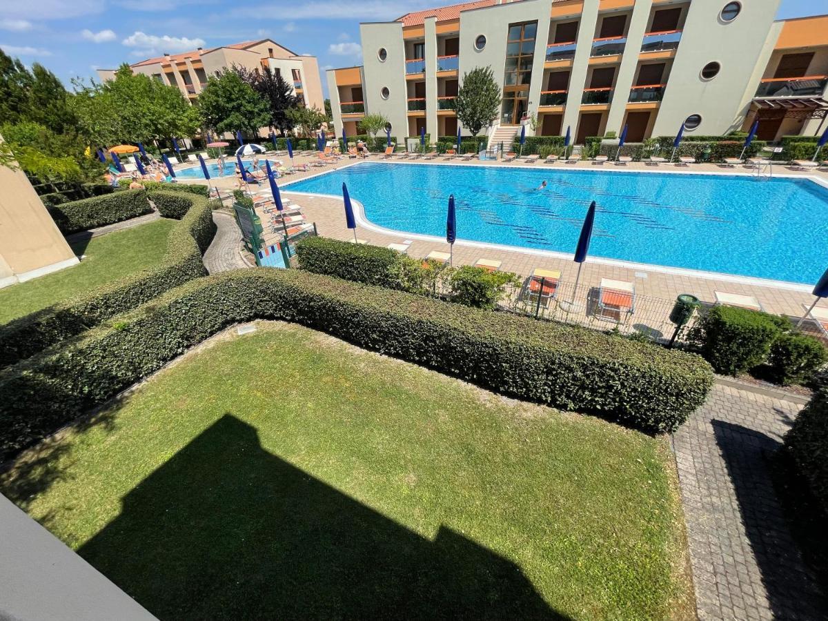 Villaggio Ai Ginepri - Agenzia Cocal Каорле Екстер'єр фото