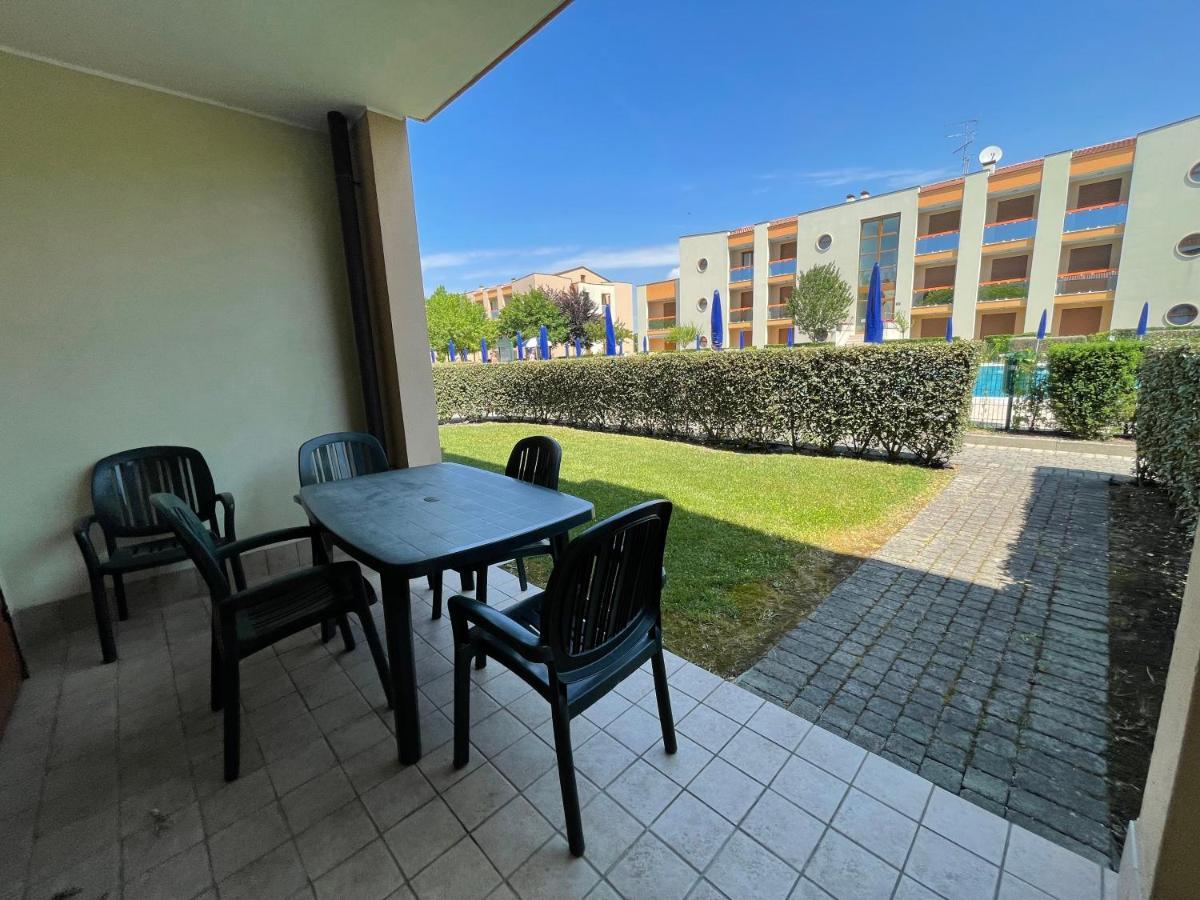 Villaggio Ai Ginepri - Agenzia Cocal Каорле Екстер'єр фото