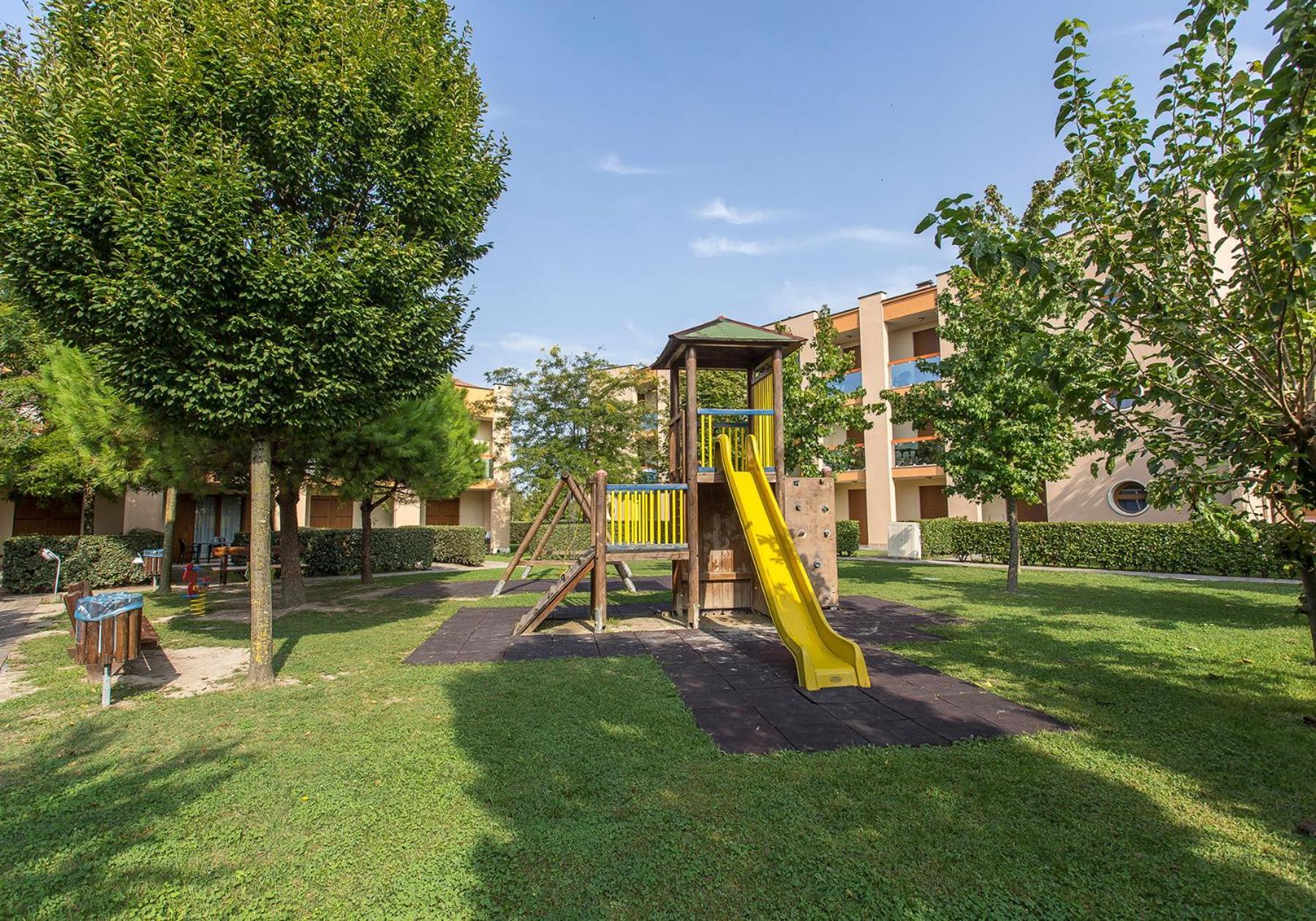 Villaggio Ai Ginepri - Agenzia Cocal Каорле Екстер'єр фото